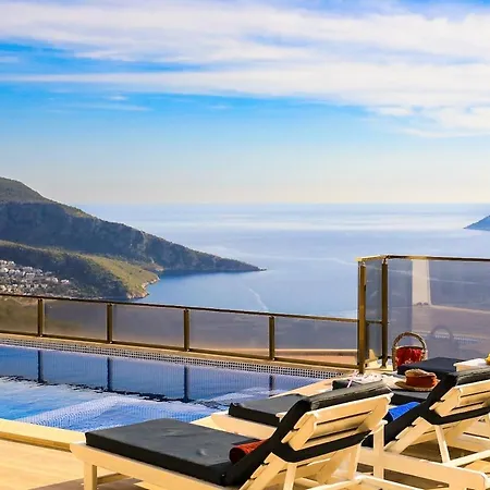 Luxury With Private Pool, Sea Views, And Sauna