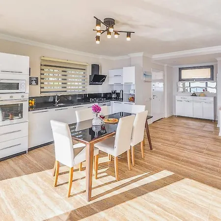 Luxury With Private Pool, Sea Views, And Sauna Willa *